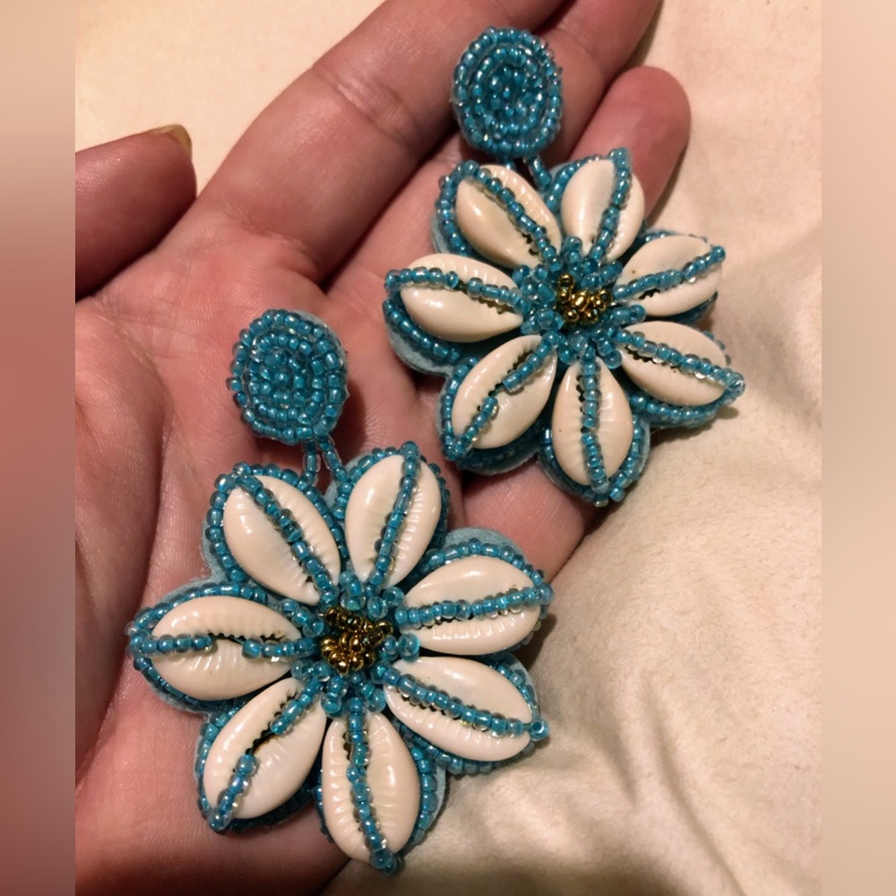 Turquoise seed bead and shell dangle earrings